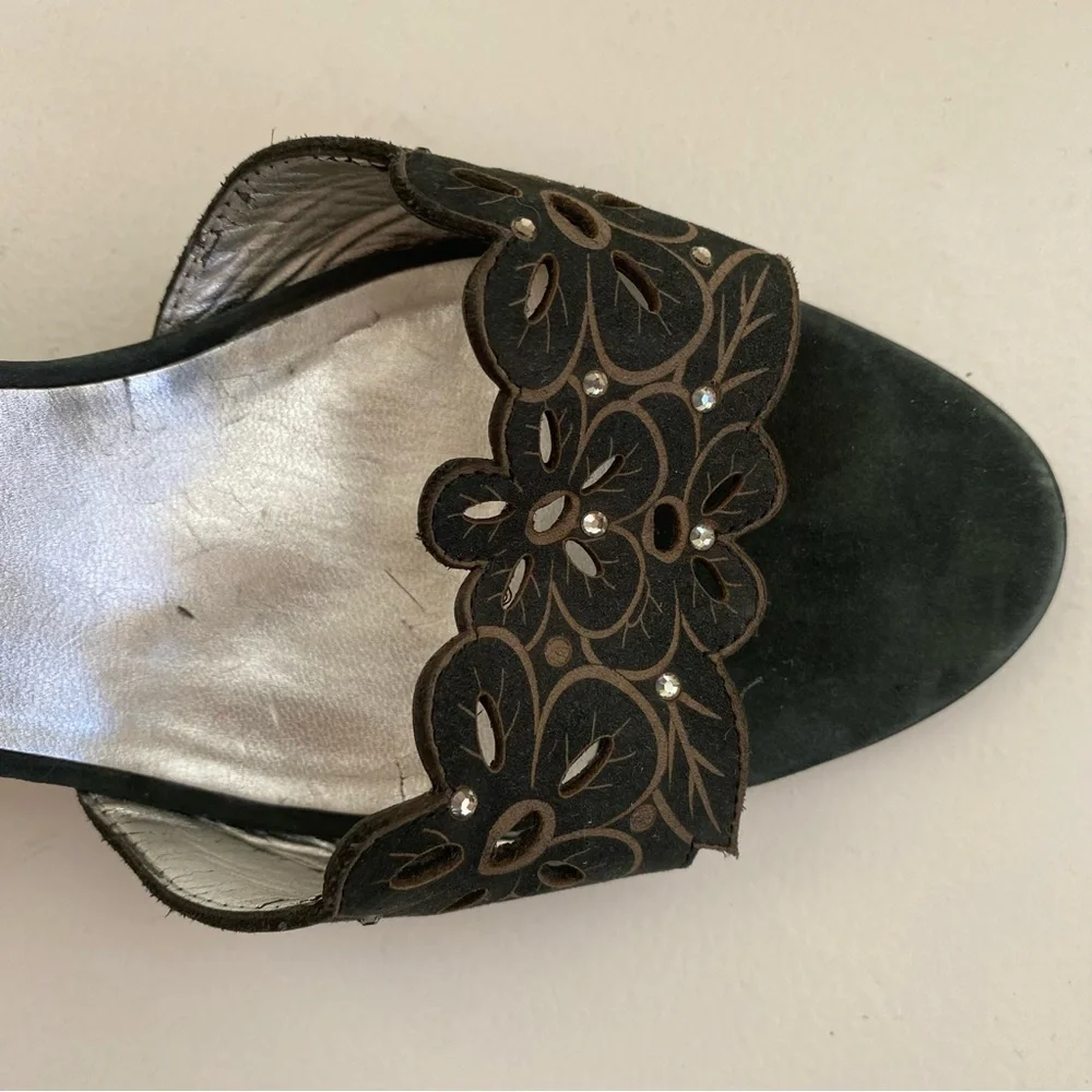 Anne Klein Women's Heels - Picture 5 of 9
